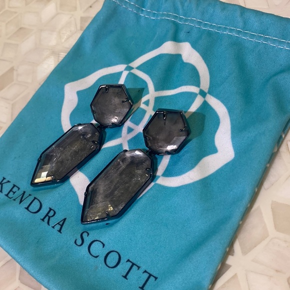Kendra Scott Jewelry - Vintage Kendra Scott hematite and mirror rock crystal Perla earrings